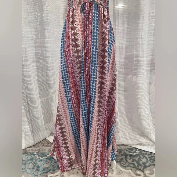 Lulu’s Maxin' Relaxin' Multi Print Backless Maxi Dress, Small - Picture 10 of 11